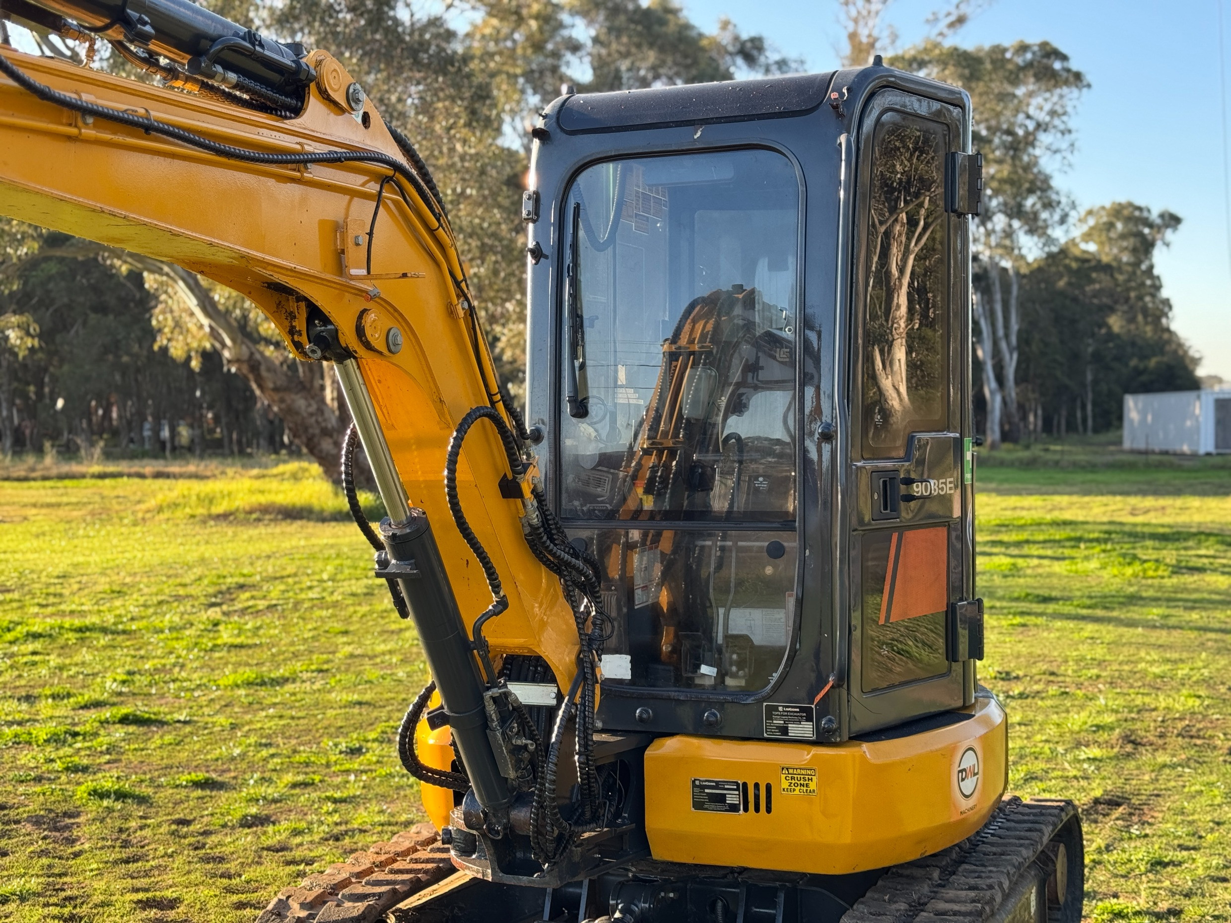 LIUGONG CLG9035E 4T EXCAVATOR LOADER KOBELCO CASE KOMATSU CAT KUBOTA image 15