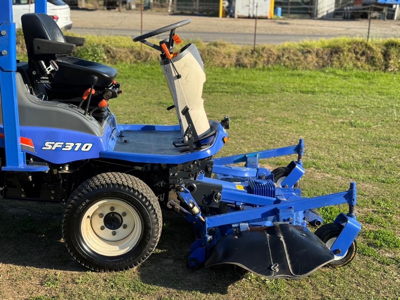 ISEKI SF310 DIESEL OUT FRONT DECK RIDE ON LAWN MOWER TORO KUBOTA image 14