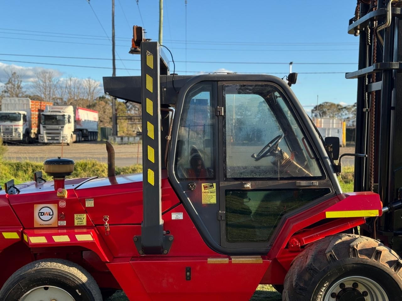 MANITOU M-X70 DIESEL ROUGH ALL TERRAIN 4WD FORKLIFT MATERIAL HANDLER image 16