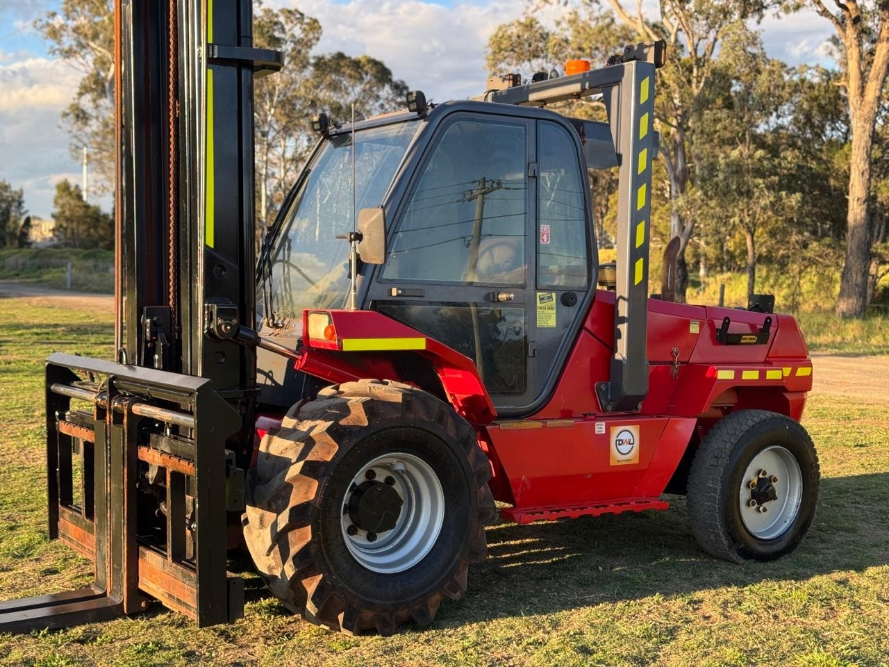 MANITOU M-X70 DIESEL ROUGH ALL TERRAIN 4WD FORKLIFT MATERIAL HANDLER image 19