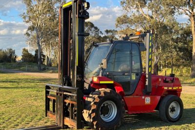 MANITOU M-X70 DIESEL ROUGH ALL TERRAIN 4WD FORKLIFT MATERIAL HANDLER