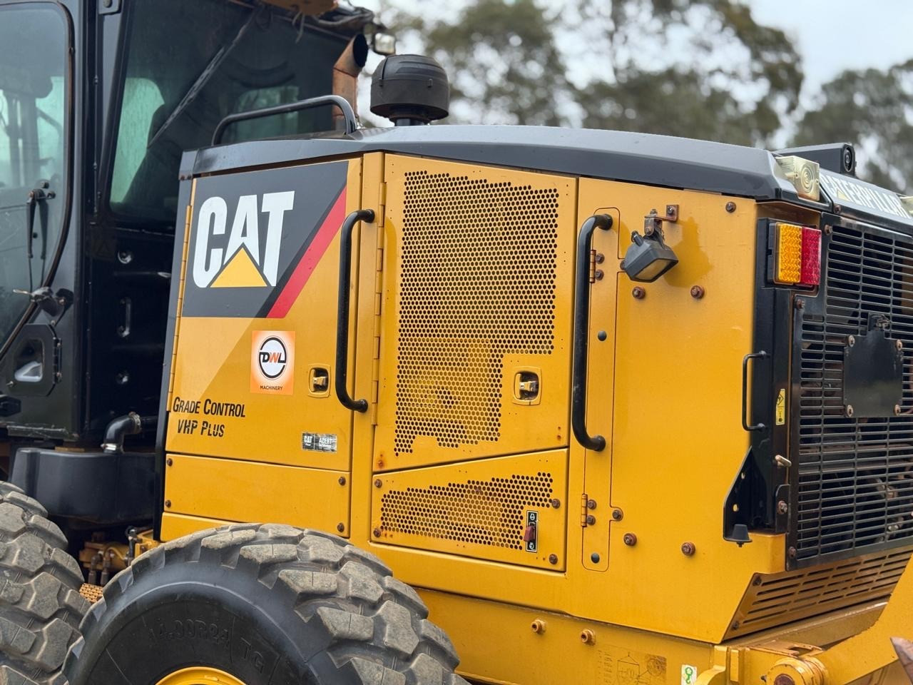 CATERPILLAR 120M VHP PLUS ARTICULATED GRADER VOLVO JOHN DEERE DOZER image 24