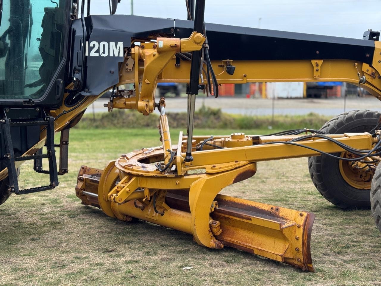 CATERPILLAR 120M VHP PLUS ARTICULATED GRADER VOLVO JOHN DEERE DOZER image 18
