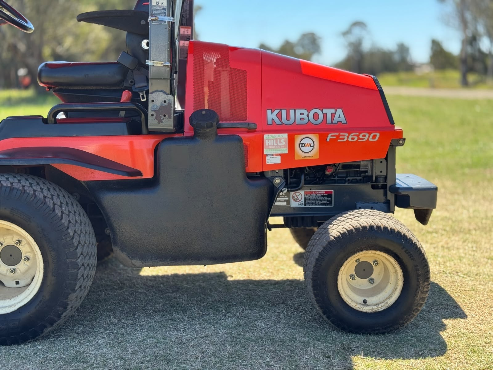 KUBOTA F3690 DIESEL OUT FRONT DECK RIDE ON LAWN MOWER TORO JOHN DEERE image 19