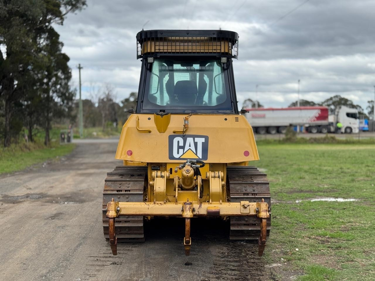 CATERPILLAR D6K XL DOZER WITH SWEEPS SCREENS AND RIPPERS KOMATSU JOHN DEERE image 37