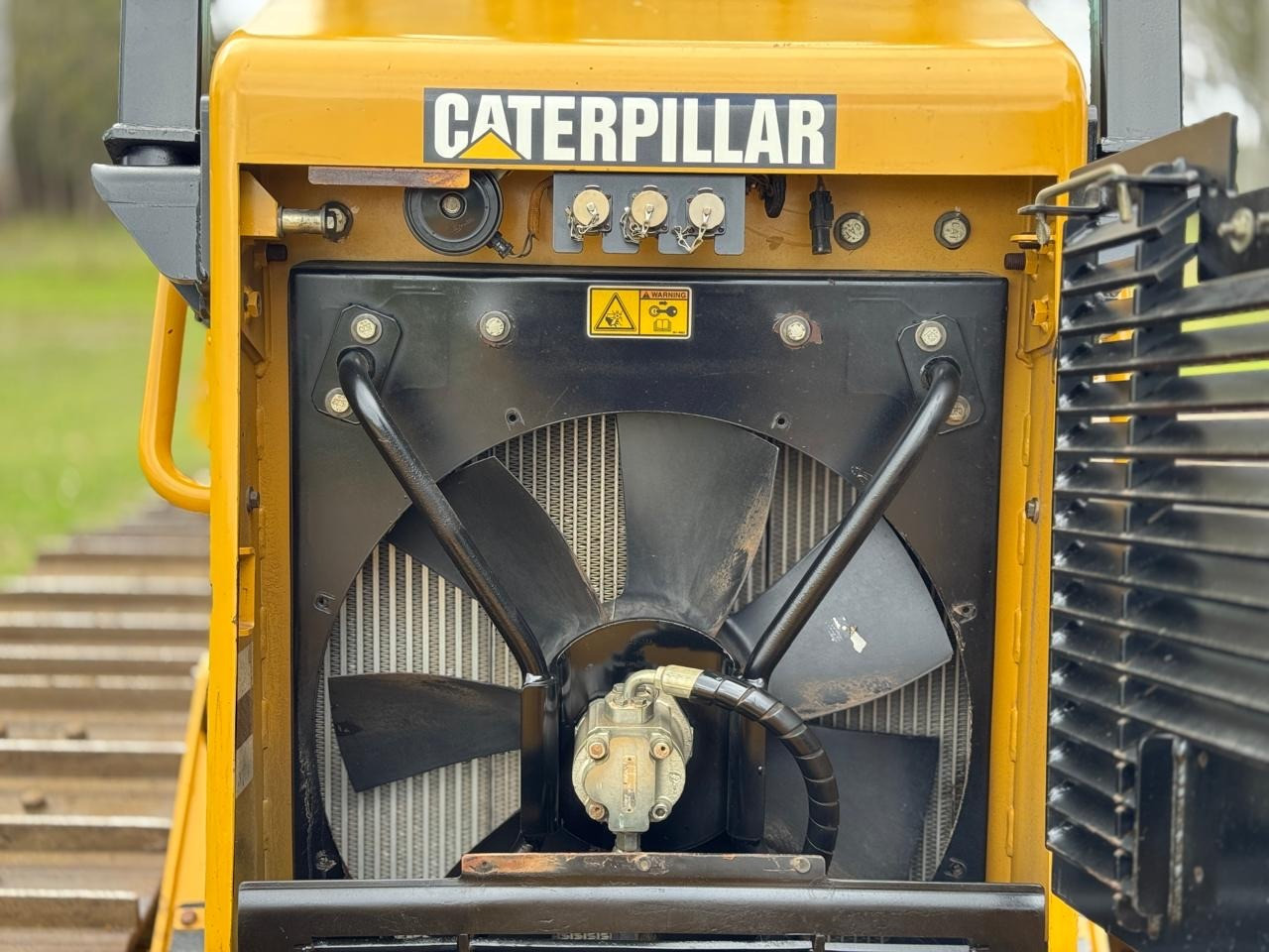 CATERPILLAR D6K XL DOZER WITH SWEEPS SCREENS AND RIPPERS KOMATSU JOHN DEERE image 9