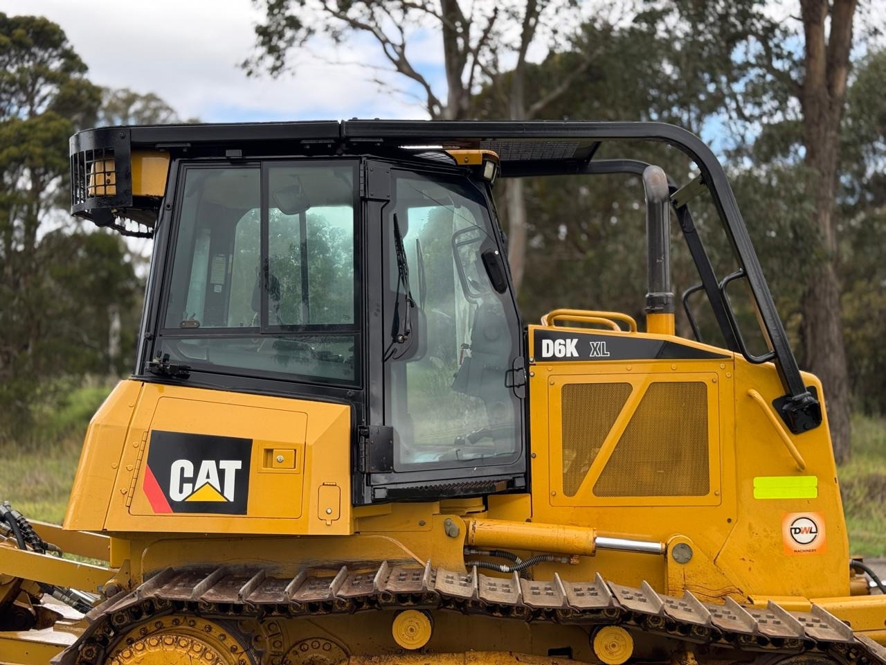 CATERPILLAR D6K XL DOZER WITH SWEEPS SCREENS AND RIPPERS KOMATSU JOHN DEERE image 27