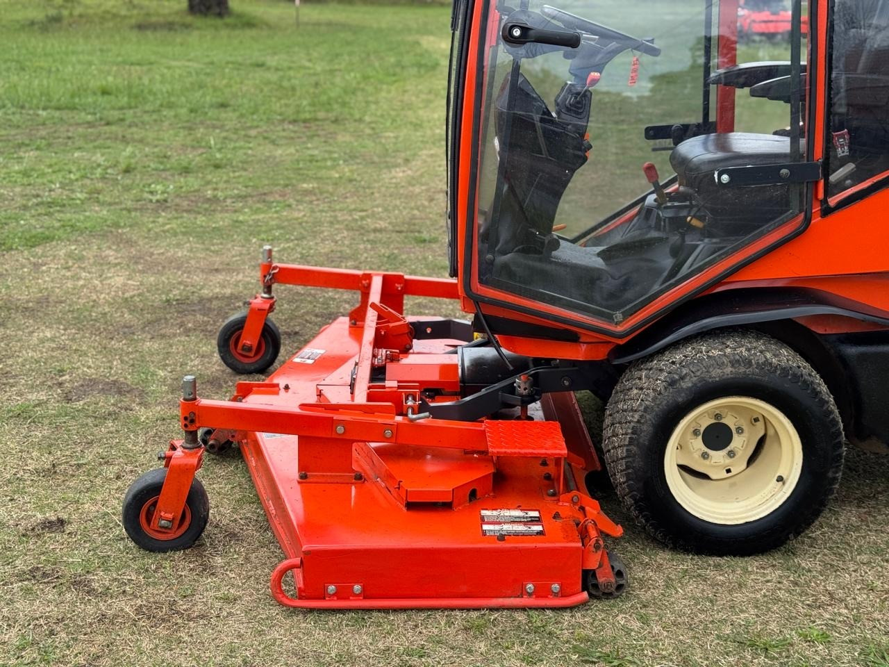 KUBOTA F3690 72 INCH DIESEL OUT FRONT DECK RIDE ON LAWN MOWER TORO JOHN DEERE image 17
