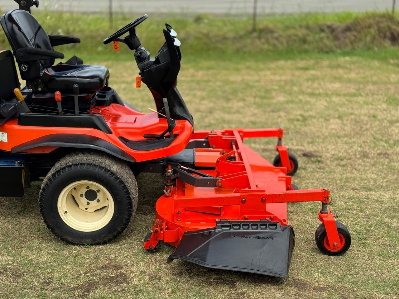 KUBOTA F3690 72 INCH DIESEL OUT FRONT DECK RIDE ON LAWN MOWER TORO JOHN DEERE image 14