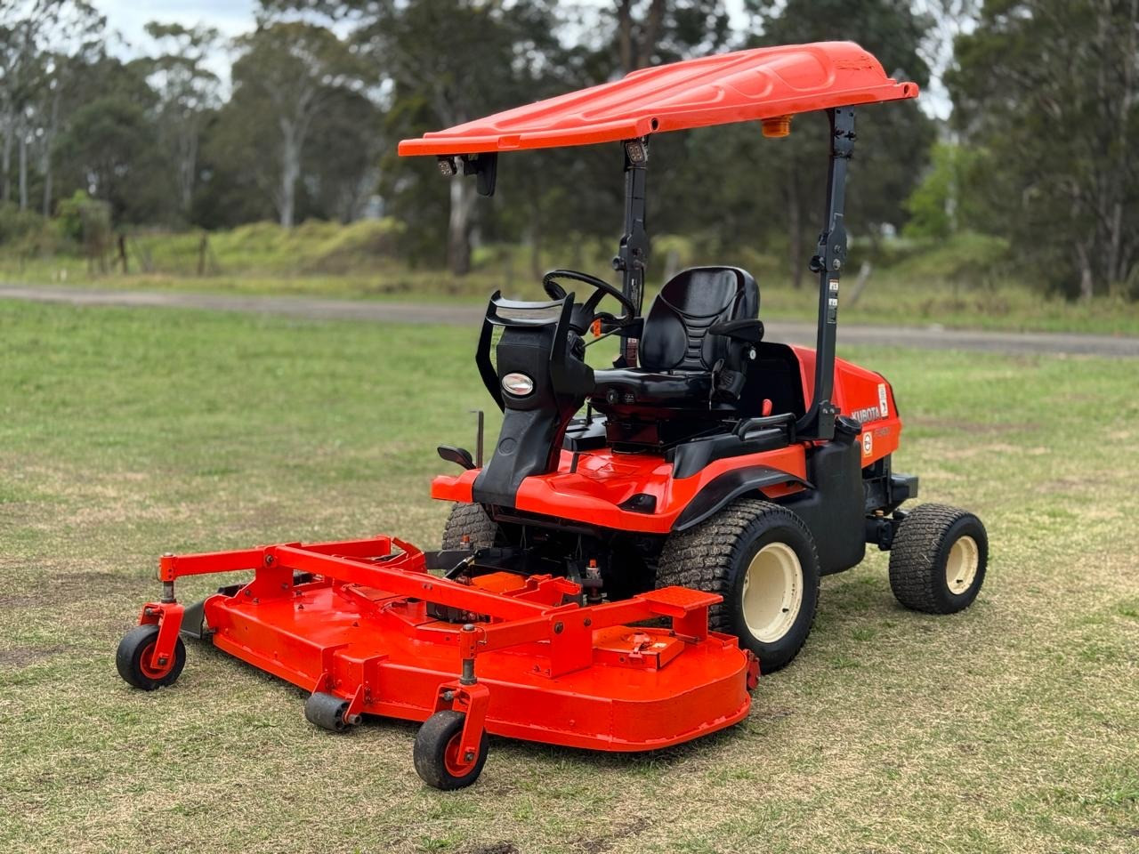 KUBOTA F3690 72 INCH DIESEL OUT FRONT DECK RIDE ON LAWN MOWER TORO JOHN DEERE image 6