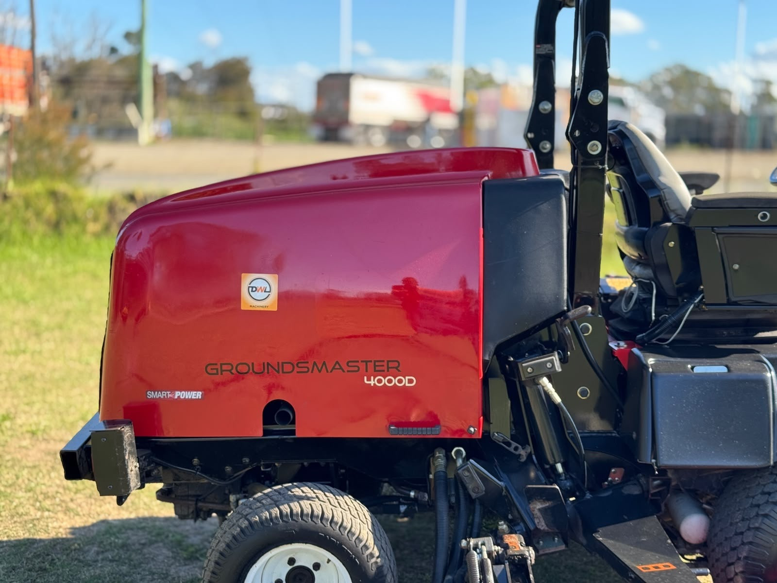 TORO GROUNDSMASTER 4000D DIESEL RIDE ON LAWN MOWER WIDE AREA COMMERCIAL OUT FRONT JOHN DEERE image 20