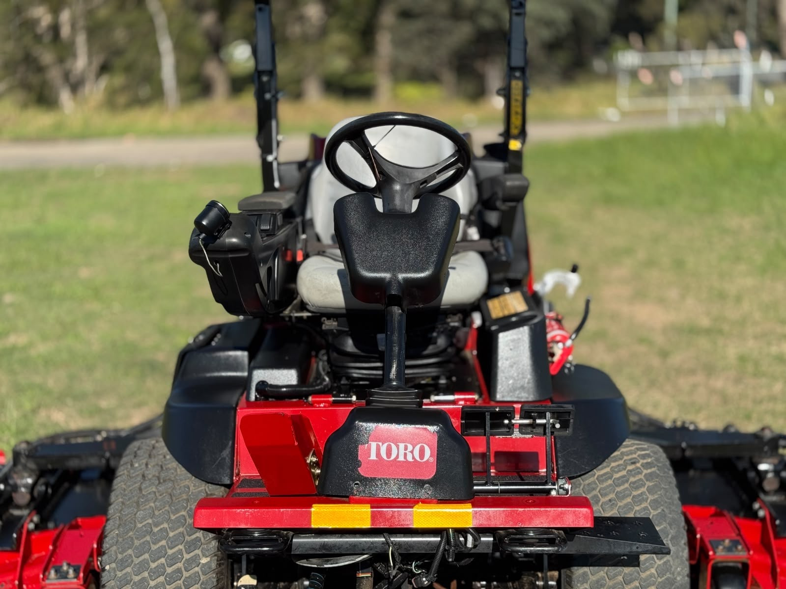 TORO GROUNDSMASTER 4000D DIESEL RIDE ON LAWN MOWER WIDE AREA COMMERCIAL OUT FRONT JOHN DEERE image 24