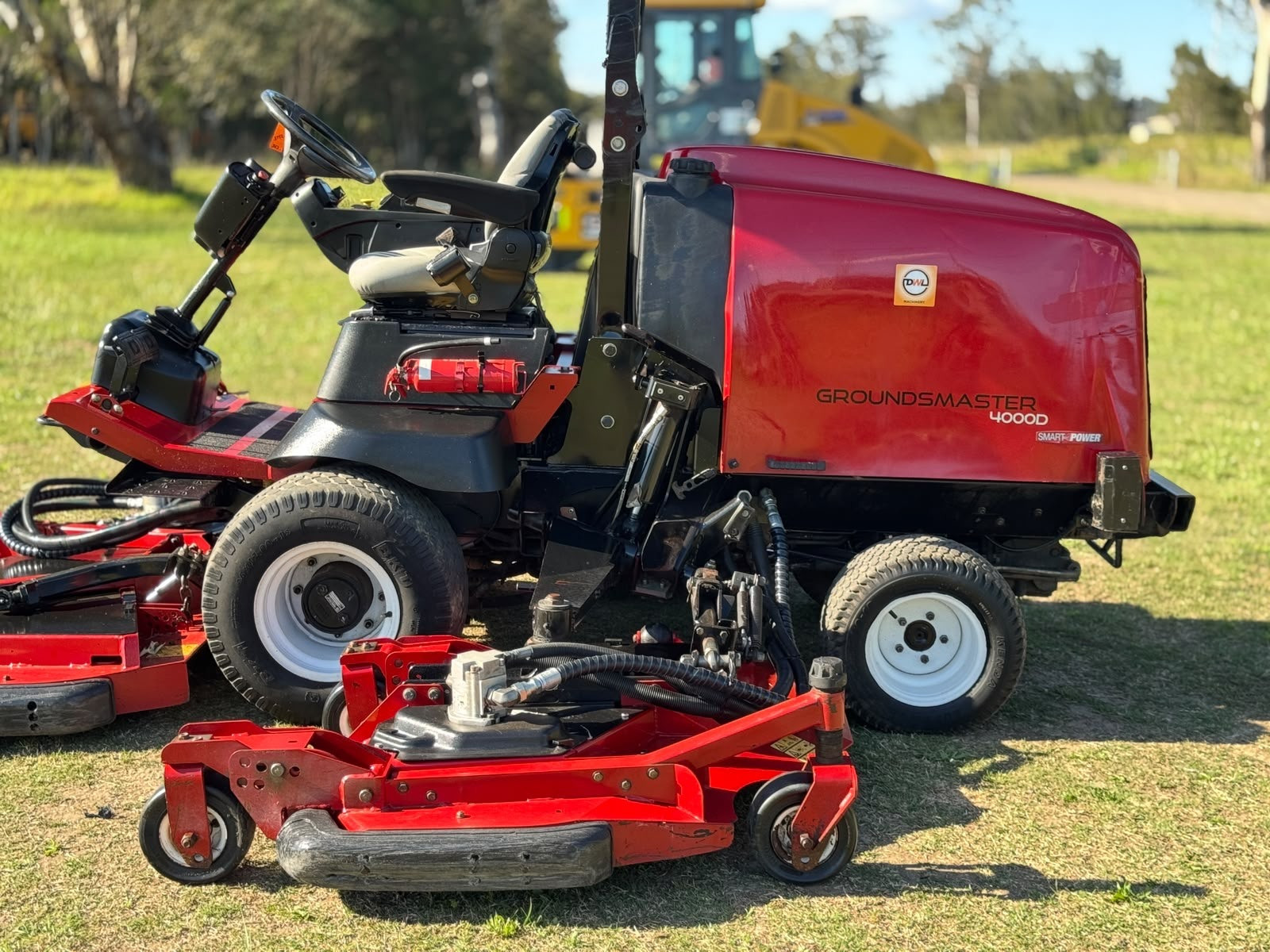 TORO GROUNDSMASTER 4000D DIESEL RIDE ON LAWN MOWER WIDE AREA COMMERCIAL OUT FRONT JOHN DEERE image 22