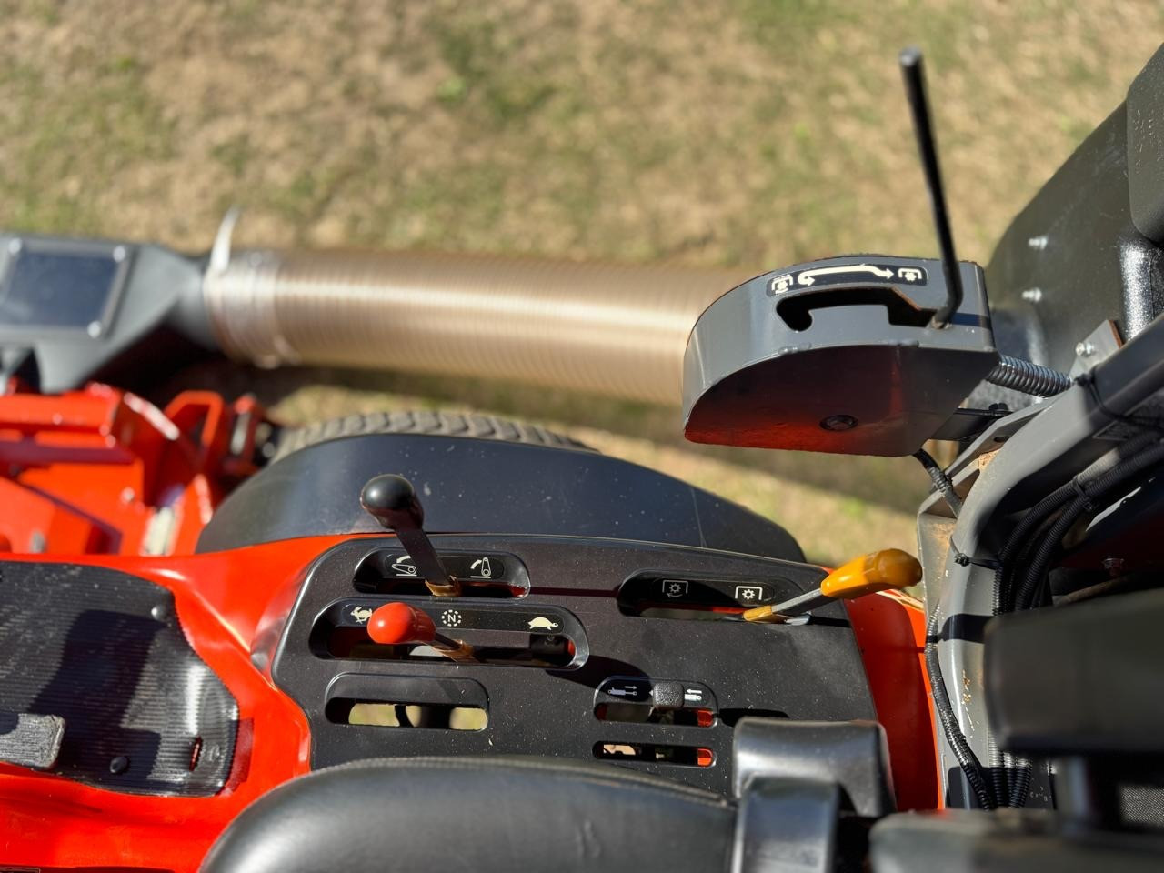 KUBOTA F3690 DIESEL OUT FRONT DECK RIDE ON LAWN MOWER TORO JOHN DEERE image 12