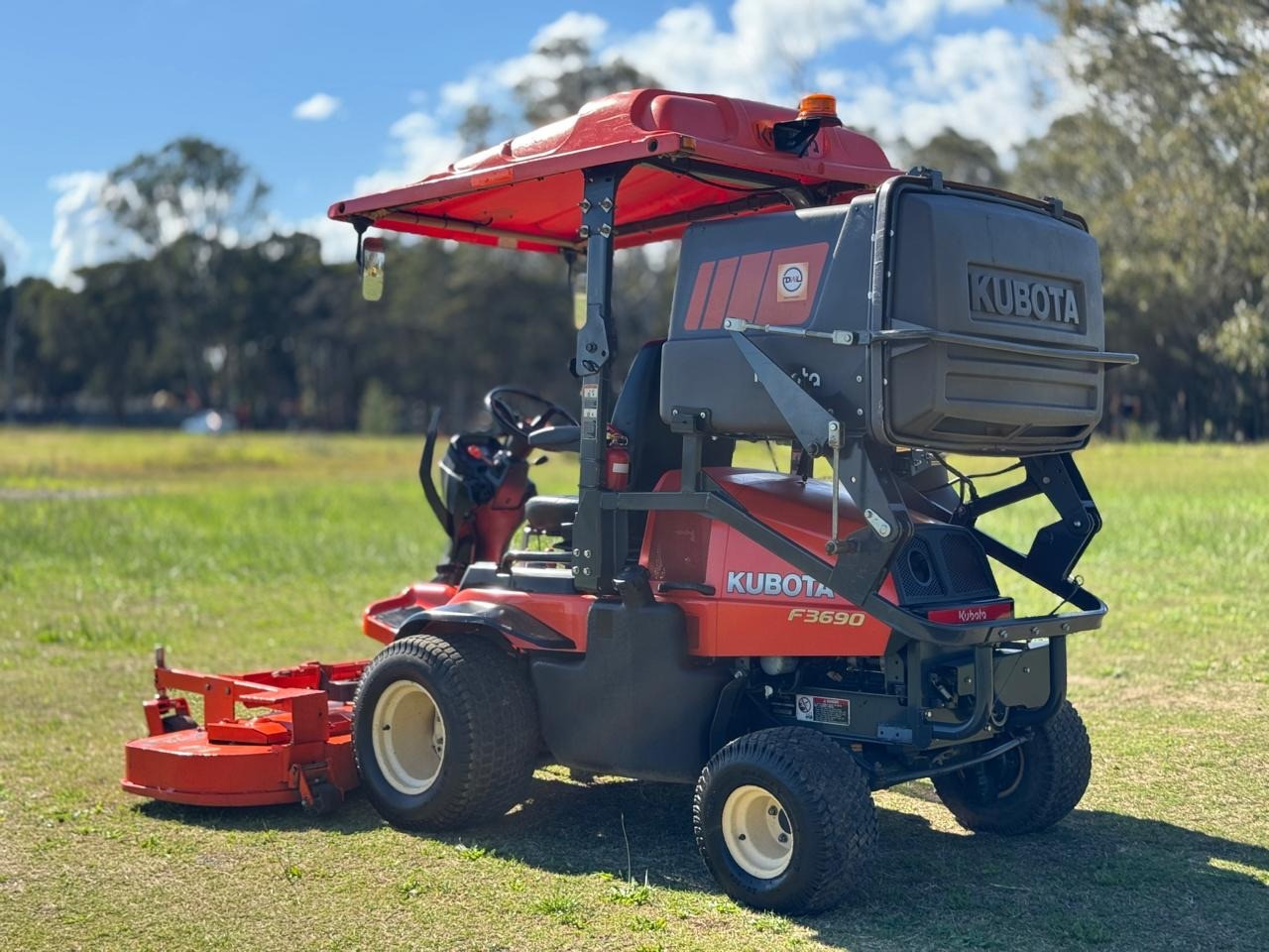 KUBOTA F3690 DIESEL OUT FRONT DECK RIDE ON LAWN MOWER TORO JOHN DEERE image 4